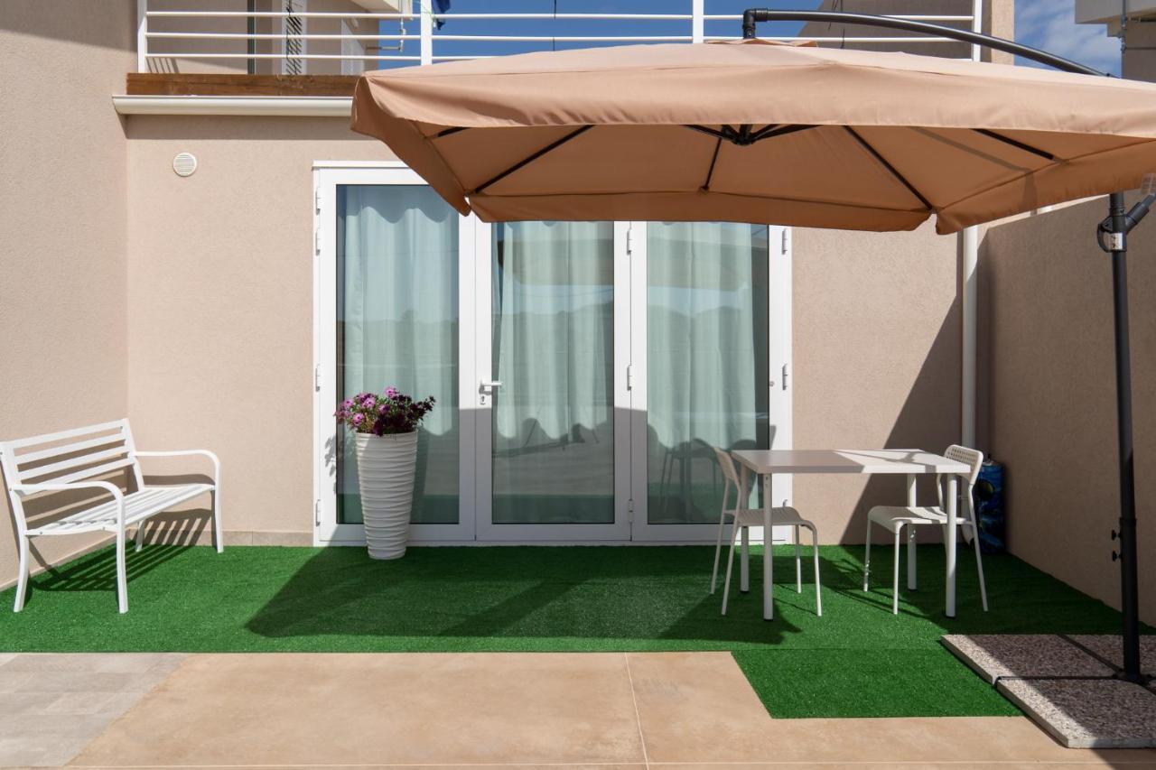 Nni Mia Hotel Модика Екстериор снимка